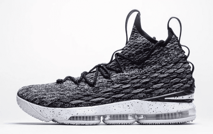 Nike LeBron 15