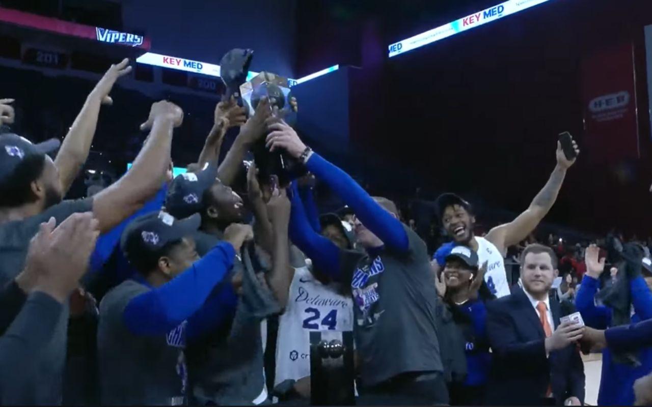 Delaware Blue Coats champion