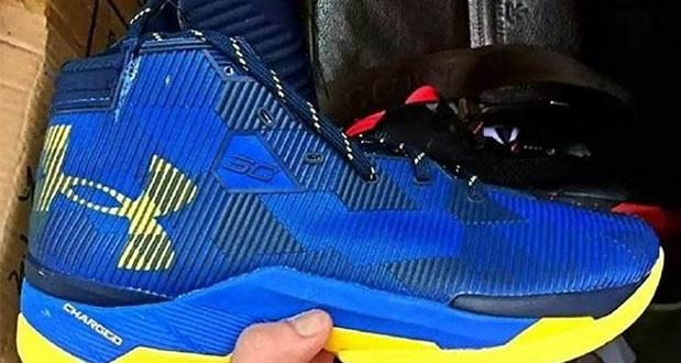 Under Armour CUrry 2.5