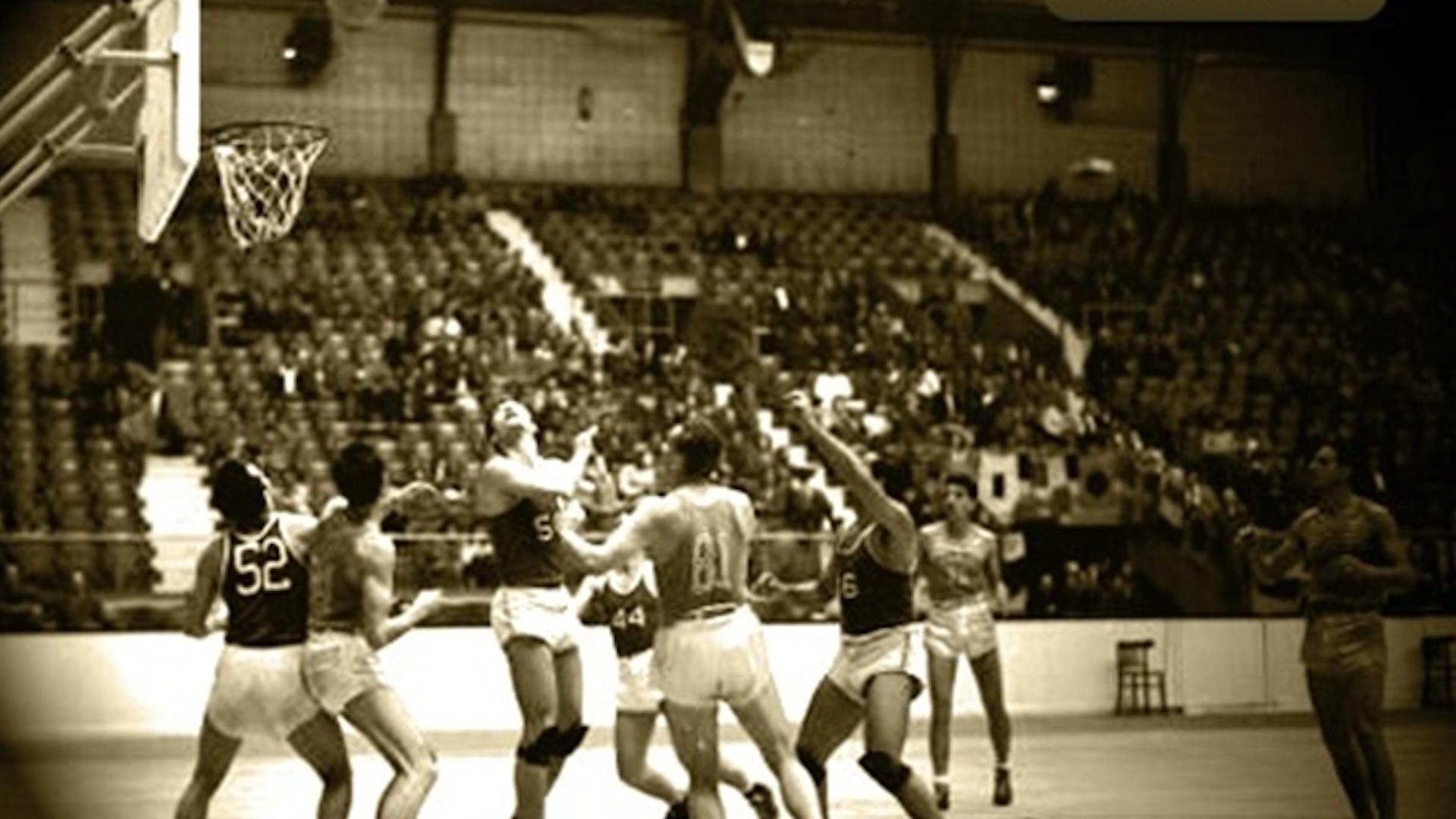Basket aux Jeux Olympiques – Londres 1948 - USA seconde, Don Barksdale première