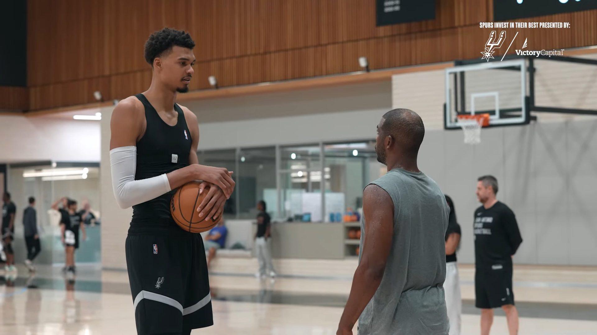 Victor Wembanyama Chris Paul Spurs 15 février 2025