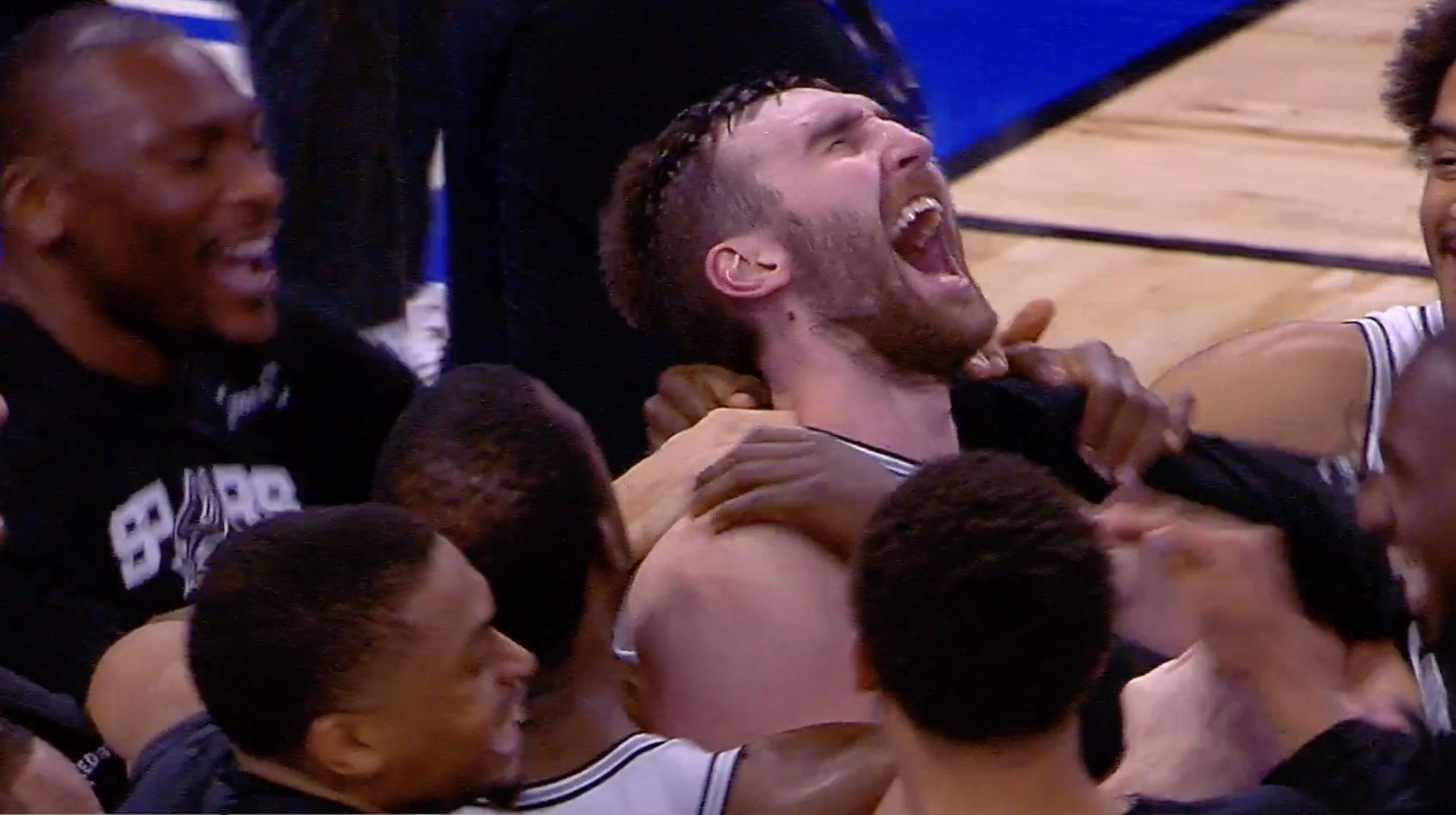 Luke Kornet, San Antonio Spurs, 4 décembre 2025